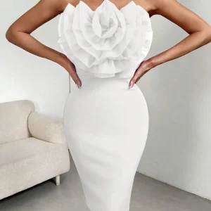 Vit axelbandslös kort korsett Bodycon-klänning med överdriven 3D-blommig