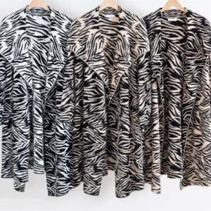 Stickad Långkofta Luddig Black/beige L/XL