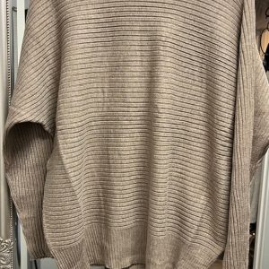 Stickad Topp med Rund Hals