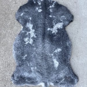 Dressyrgårdens LAMMSKINN 18008