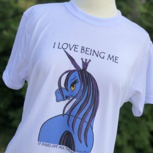 DCH T-shirt Unisex Maleficent Love Being Me