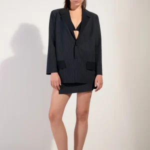 blake - black striped