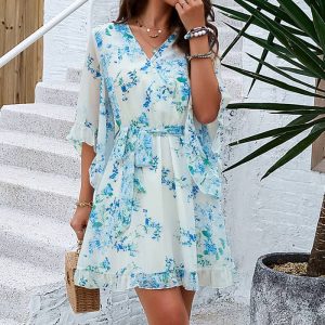 Lantlig bröllopsklänning